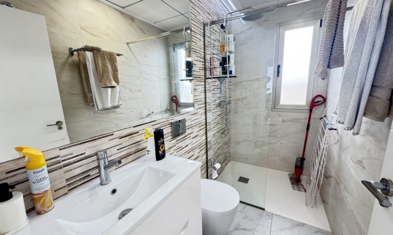 Venta - Villa -
Villamartin