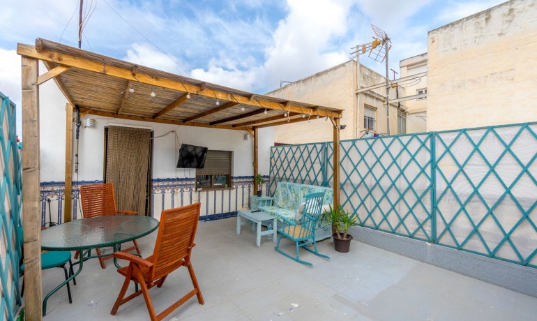 Herverkoop - Huis -
Rojales - Rojales - Village