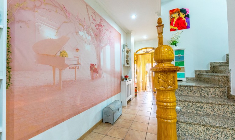 Herverkoop - Huis -
Rojales - Rojales - Village