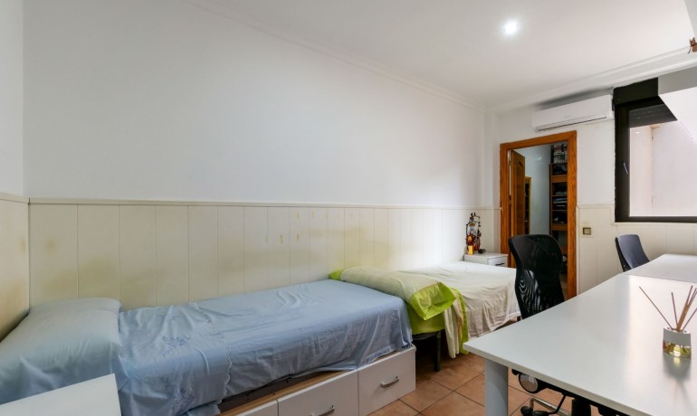 Herverkoop - Huis -
Rojales - Rojales - Village