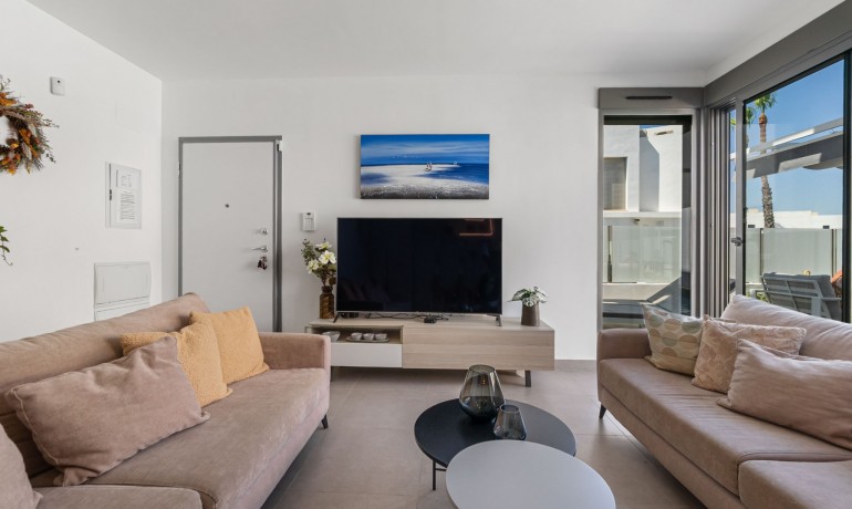 Herverkoop - Villa -
Orihuela Costa* - Villamartin