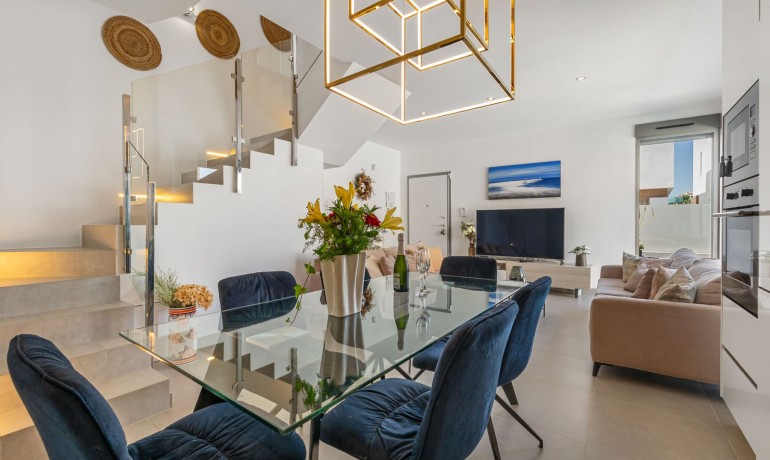 Herverkoop - Villa -
Orihuela Costa* - Villamartin