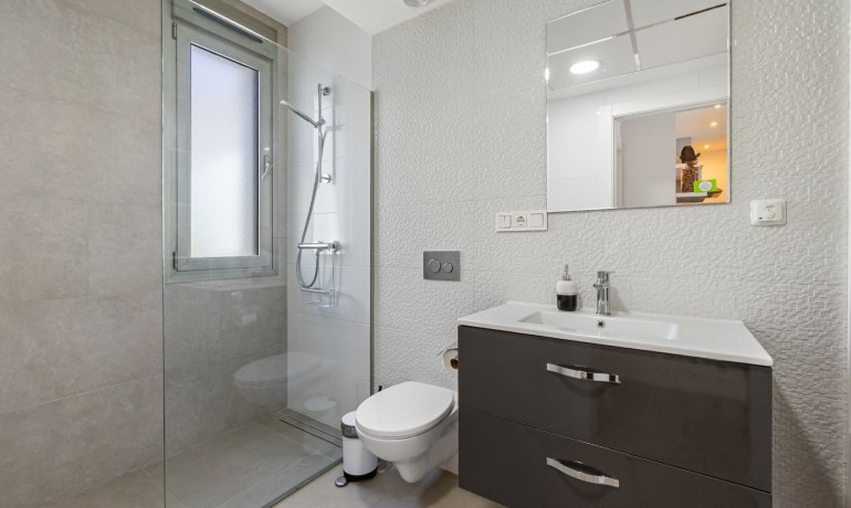 Herverkoop - Villa -
Orihuela Costa* - Villamartin