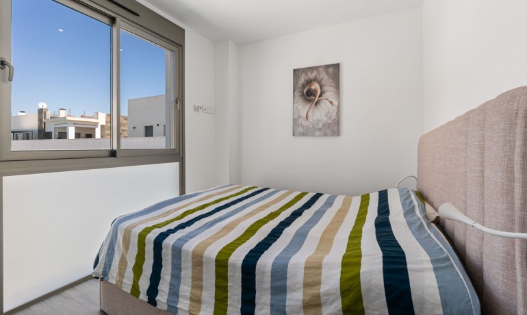 Herverkoop - Villa -
Orihuela Costa* - Villamartin