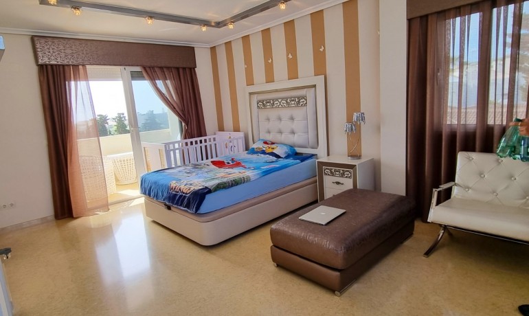 Herverkoop - Villa -
Torrevieja* - La Mata