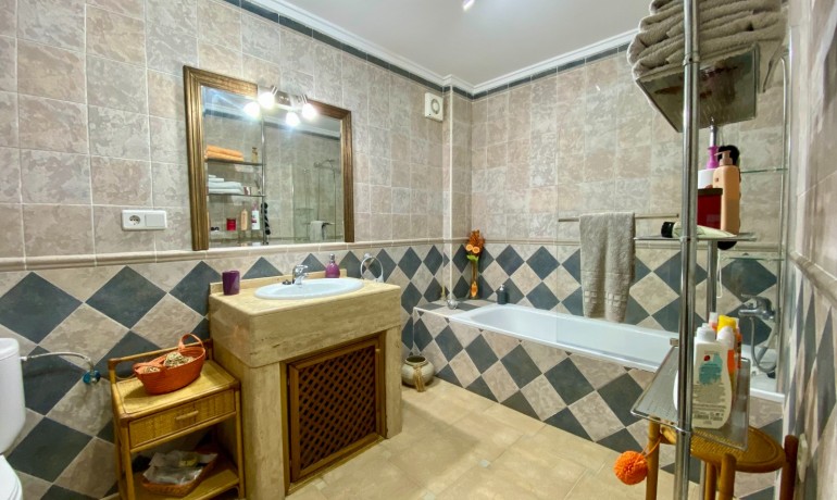 Herverkoop - Villa -
Algorfa* - Lomas de La Juliana