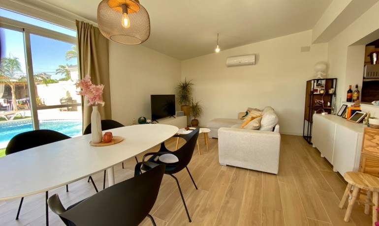 Venta - Villa -
Ciudad Quesada - Ciudad Quesada - Town