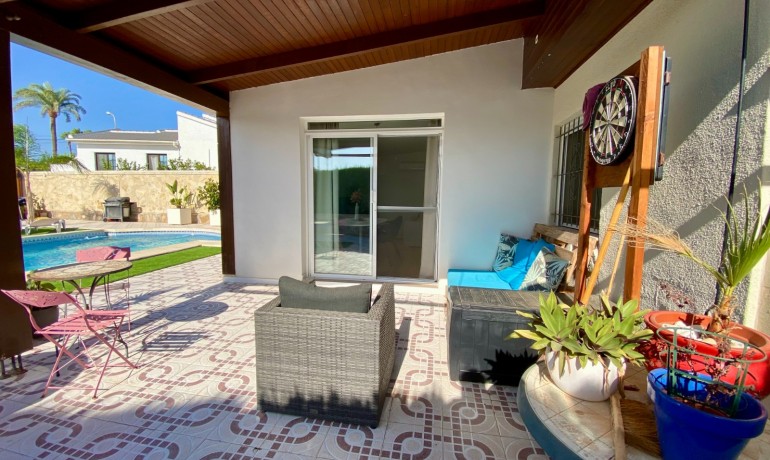 Venta - Villa -
Ciudad Quesada - Ciudad Quesada - Town