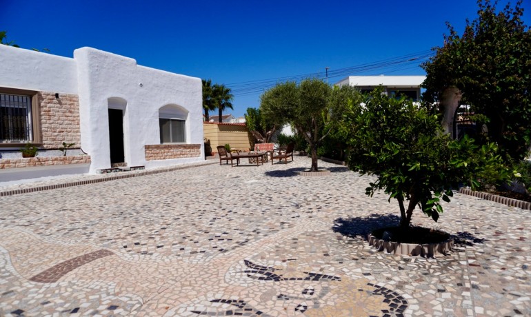 Venta - Villa -
Ciudad Quesada - Ciudad Quesada - Town