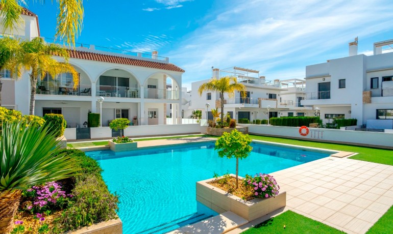 Herverkoop - Appartement / Flat -
Cuidad Quesada* - Doña Pepa