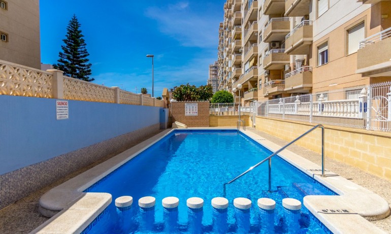 Herverkoop - Appartement / Flat -
Torrevieja* - Torrevieja - Centre