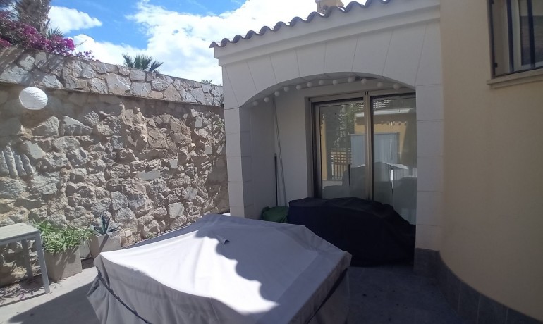 Herverkoop - Villa -
Algorfa* - La Finca Golf Resort