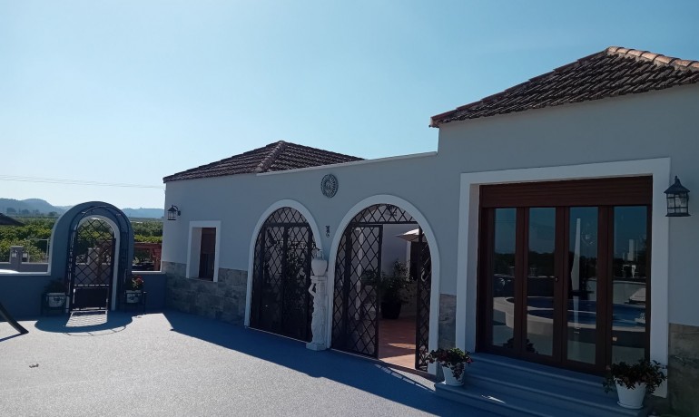 Herverkoop - Villa -
Jacarilla - Jacarilla - Country