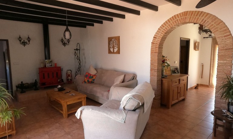 Herverkoop - Villa -
Jacarilla - Jacarilla - Country