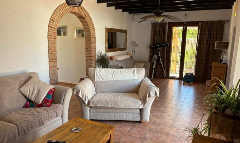 Herverkoop - Villa -
Jacarilla - Jacarilla - Country