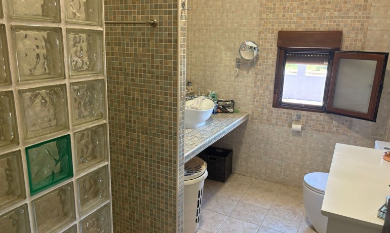 Herverkoop - Villa -
Jacarilla - Jacarilla - Country