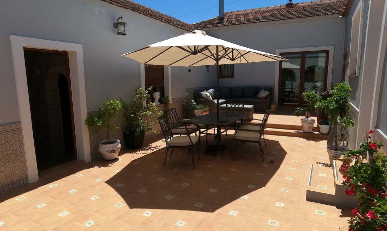 Herverkoop - Villa -
Jacarilla - Jacarilla - Country