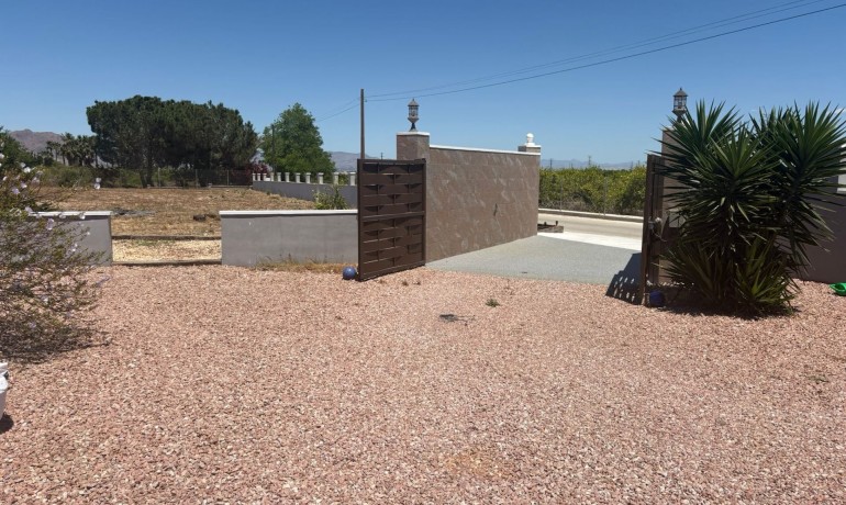 Herverkoop - Villa -
Jacarilla - Jacarilla - Country