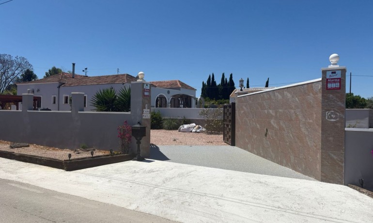 Herverkoop - Villa -
Jacarilla - Jacarilla - Country