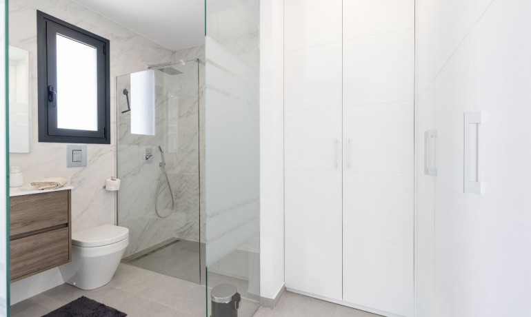 Herverkoop - Villa -
Algorfa* - La Finca Golf Resort