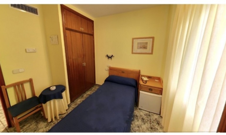 Venta - Comercial -
Santiago de la Ribera