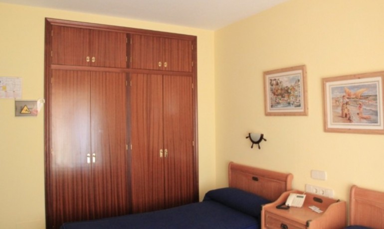 Venta - Comercial -
Santiago de la Ribera