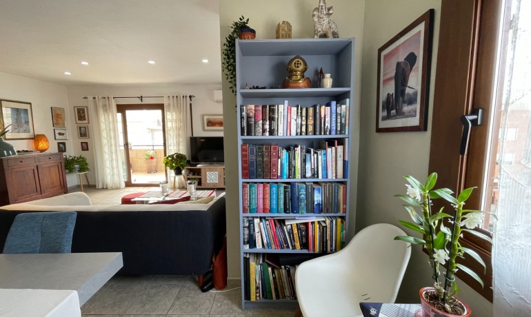 Herverkoop - Appartement / Flat -
Almoradí - centro