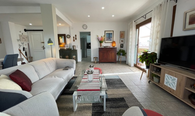 Herverkoop - Appartement / Flat -
Almoradí - centro