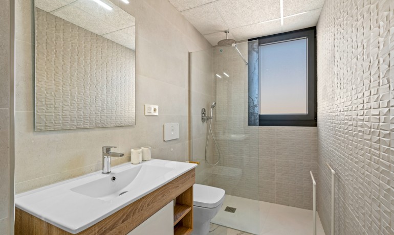 Sale - Apartment / Flat -
Villamartin