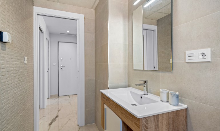 Sale - Apartment / Flat -
Villamartin