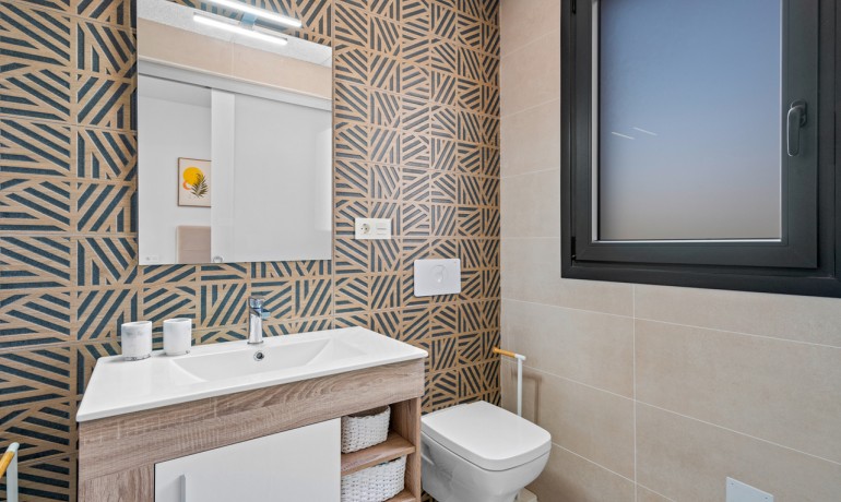 Sale - Apartment / Flat -
Villamartin