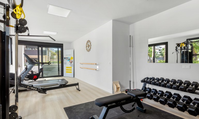 Sale - Apartment / Flat -
Villamartin