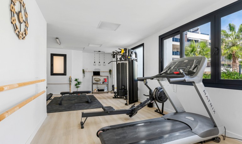 Sale - Apartment / Flat -
Villamartin