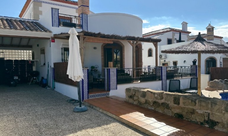 Herverkoop - Villa -
Algorfa* - Algorfa