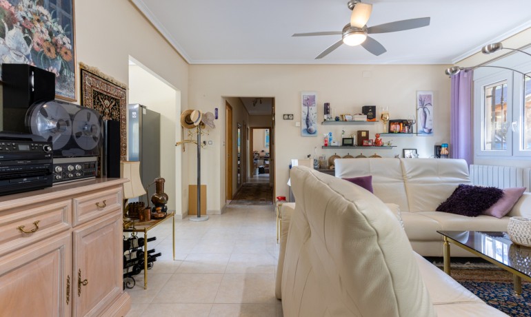 Venta - Villa -
La Zarza