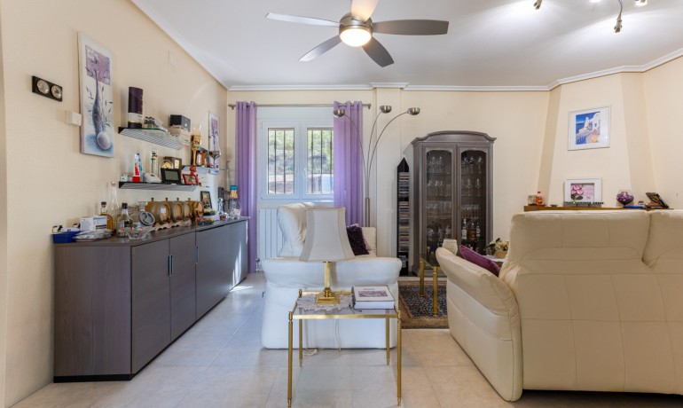 Venta - Villa -
La Zarza