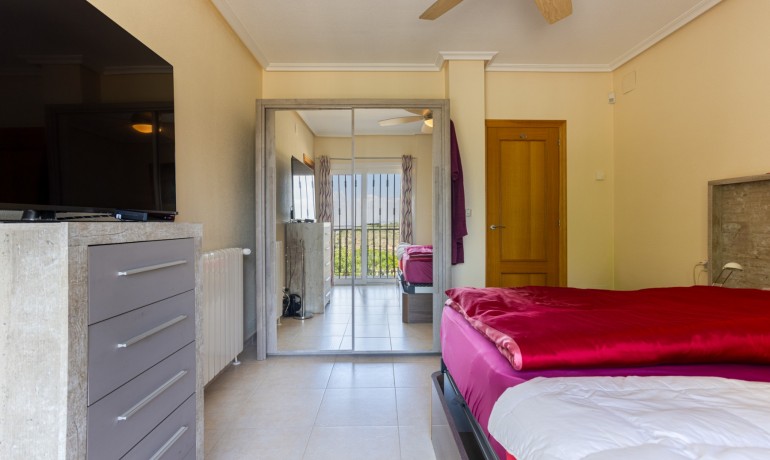 Venta - Villa -
La Zarza