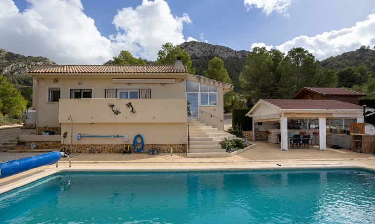 Venta - Villa -
La Zarza