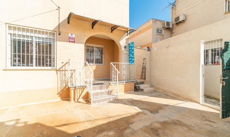 Herverkoop - Appartement / Flat -
Torrevieja* - Los balcones