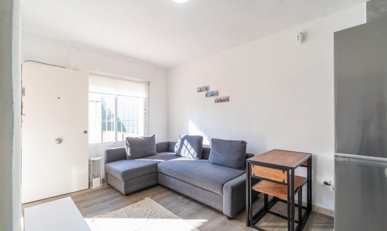 Herverkoop - Appartement / Flat -
Torrevieja* - Los balcones