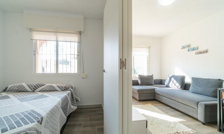 Herverkoop - Appartement / Flat -
Torrevieja* - Los balcones