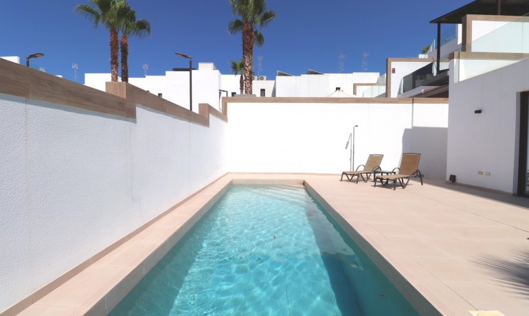 Herverkoop - Villa -
Benijofar* - Benijofar - Village