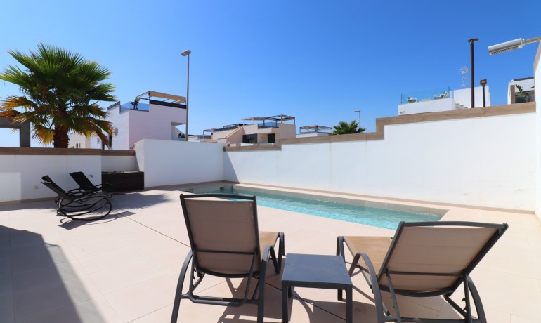 Herverkoop - Villa -
Benijofar* - Benijofar - Village