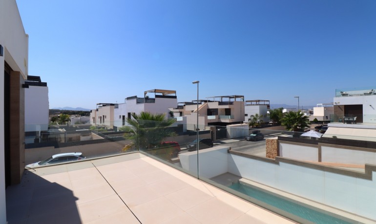 Herverkoop - Villa -
Benijofar* - Benijofar - Village