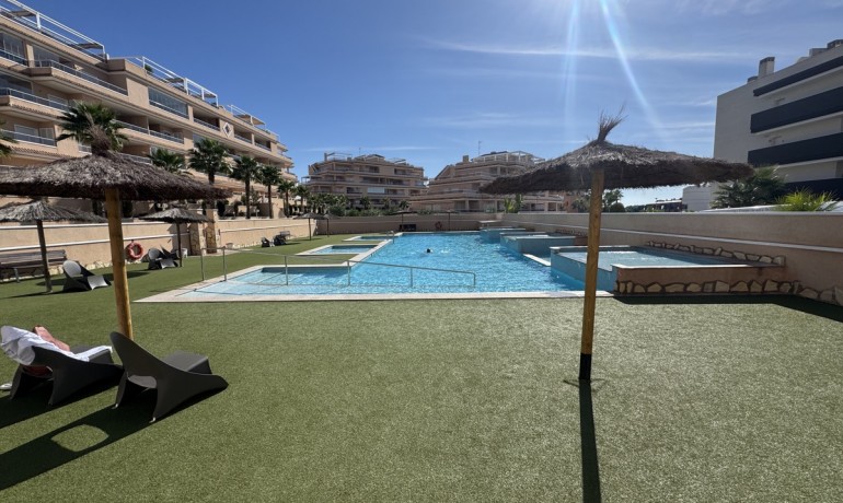 Revente - Appartement / Flat -
Villamartin