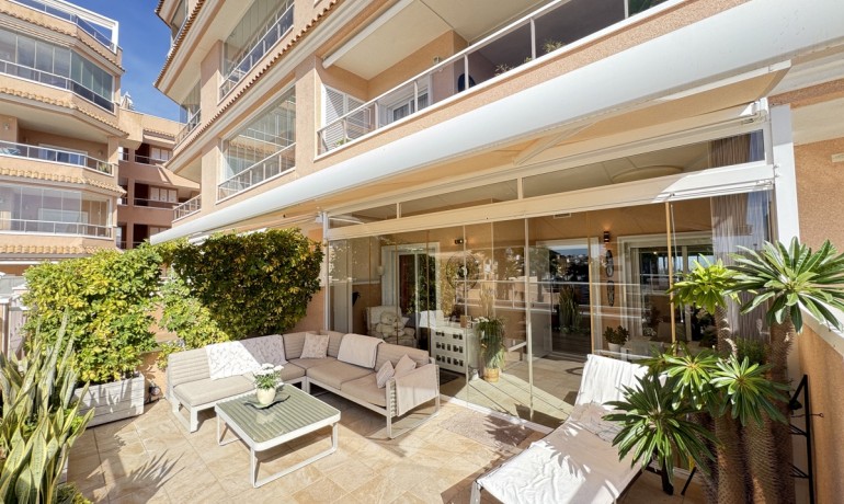 Revente - Appartement / Flat -
Villamartin