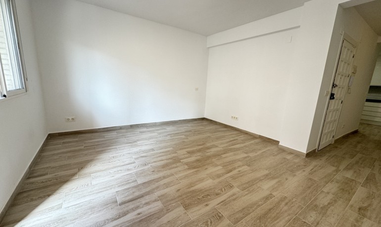 Sale - Apartment / Flat -
Torrevieja* - Torrevieja