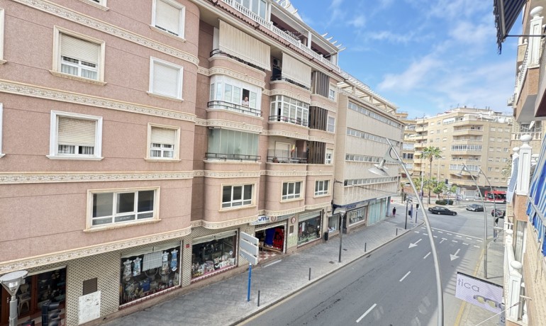 Sale - Apartment / Flat -
Torrevieja* - Torrevieja