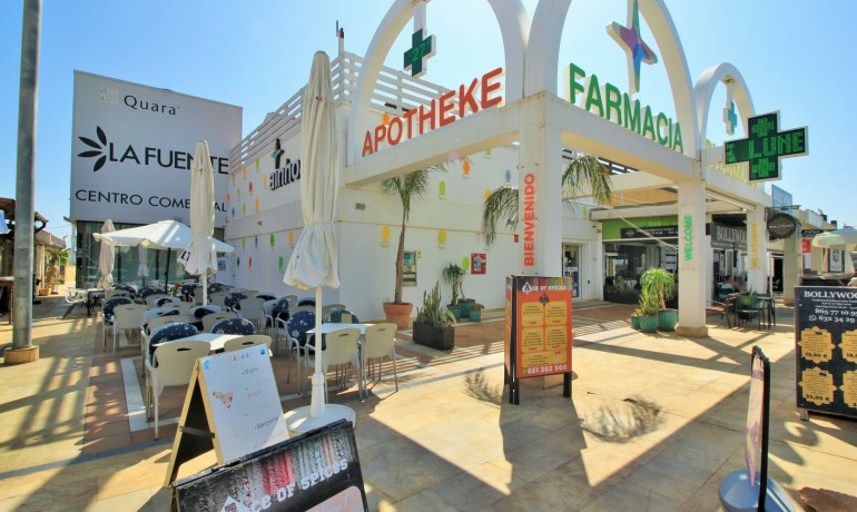 Sale - House -
Villamartin