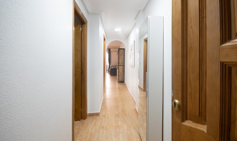 Herverkoop - Appartement / Flat -
Orihuela Costa* - Punta Prima